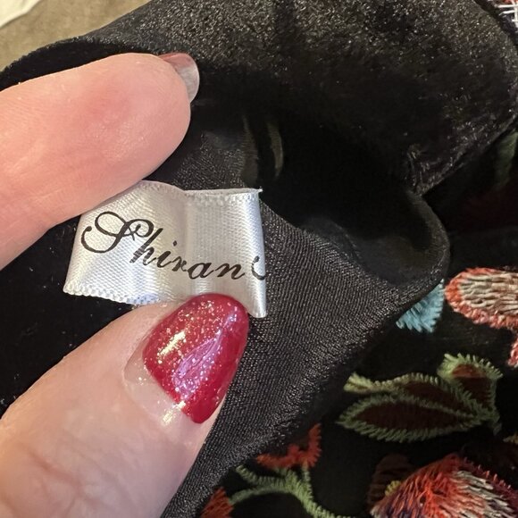 Dress Women’s Velvet Black Floral Embroidery Size Large Long Sleeves Lined Zip - Picture 9 of 12